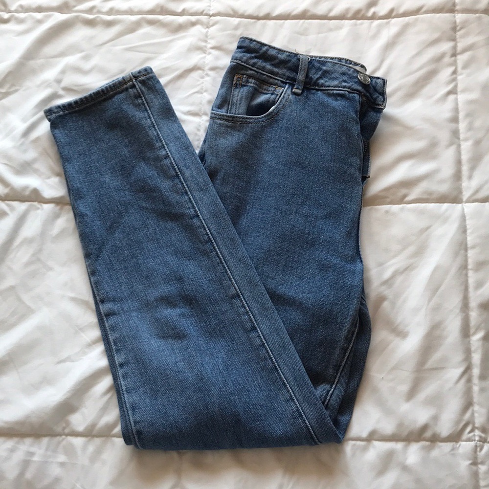 Medium wash mom jeans